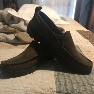 Men’s leather slip on dress shoes